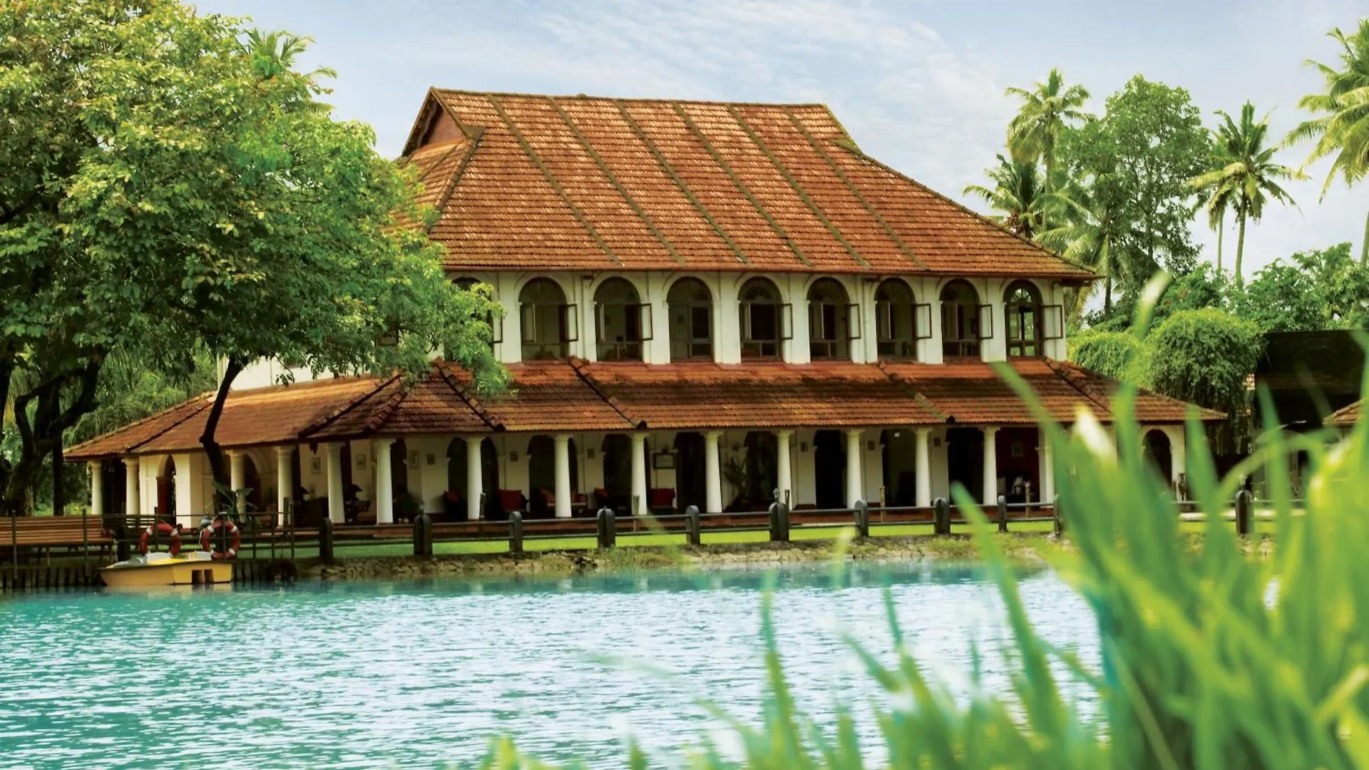 Taj Kumarakom Resort And Spa Kerala