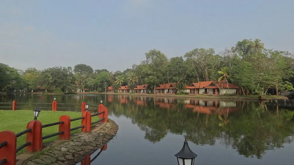 Taj Kumarakom Resort And Spa Kerala 4*,