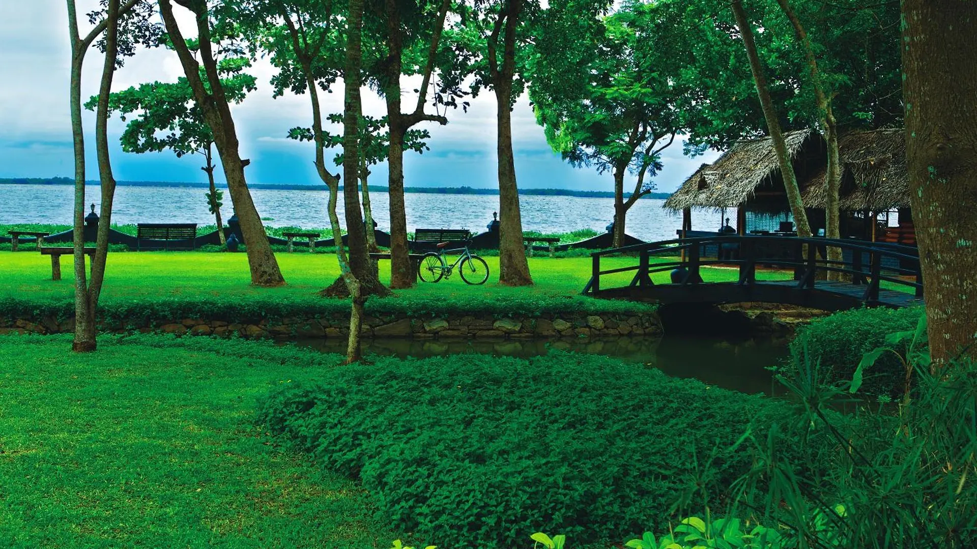 ****  Taj Kumarakom Resort And Spa Kerala India
