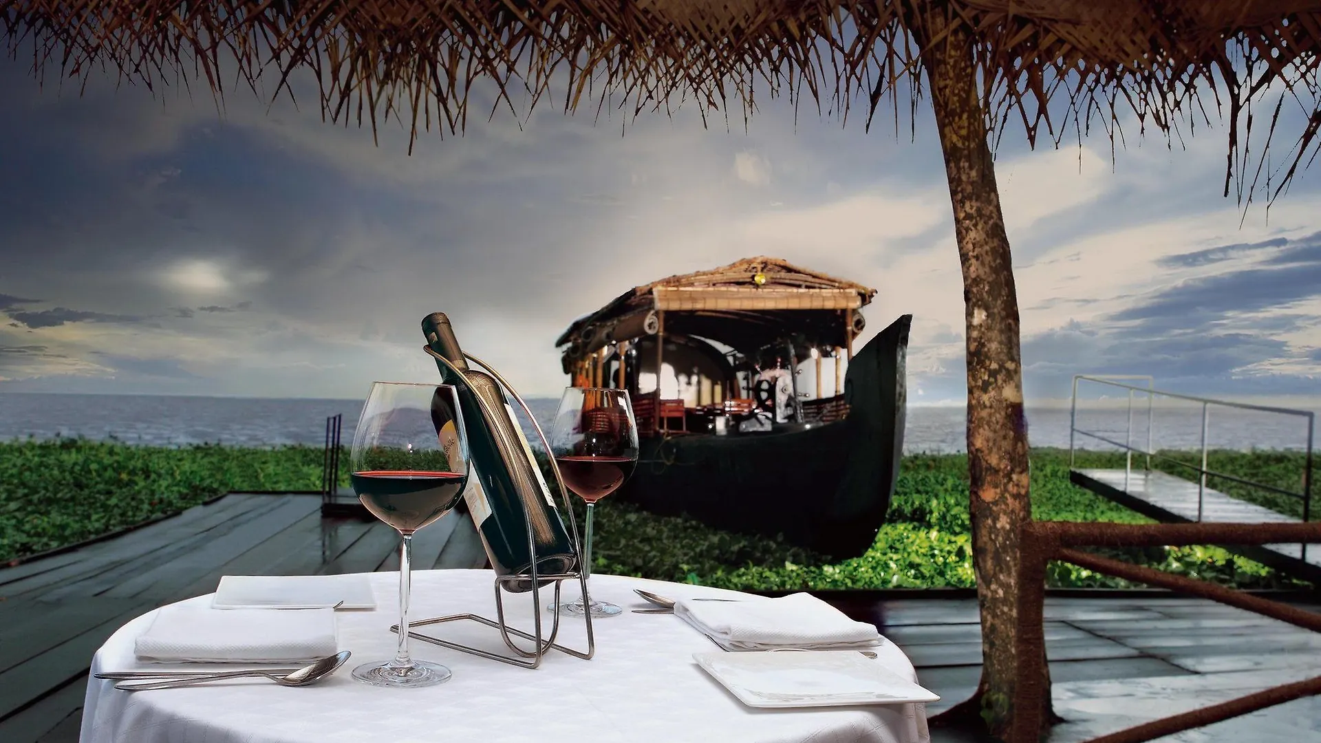Taj Kumarakom Resort And Spa Kerala